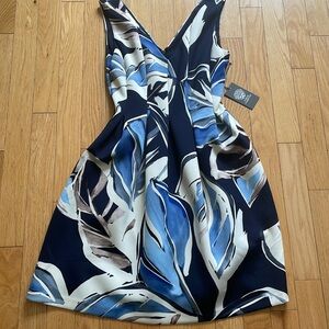 Vince camuto dress size two pattern NWT